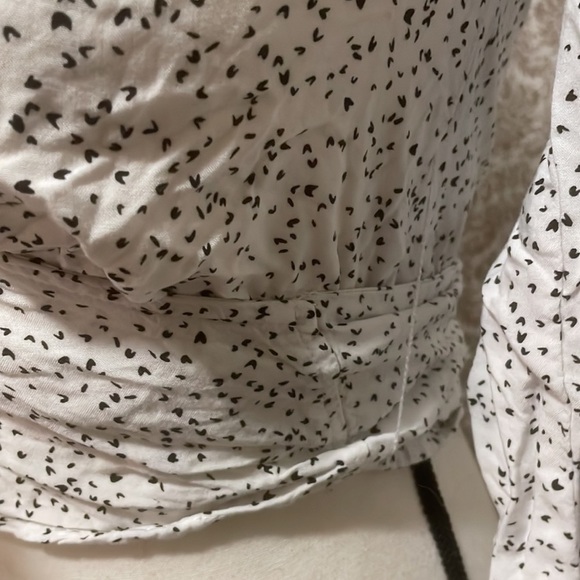 Divided white and black crop wrap long sleeve top - Picture 3 of 6